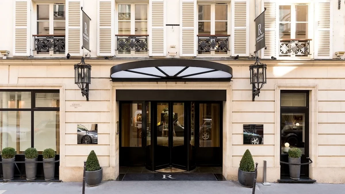 RENAISVENDPAR_Facade